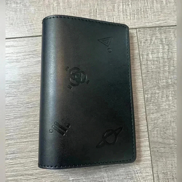 Mujosh Black Passport Holder/Wallet NEW - Picture 3 of 5